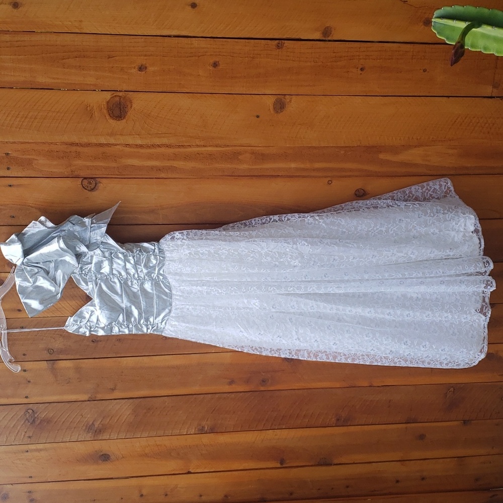 Gunne Sax One Shoulder Special Occassion Formal White Silver Lace Dress 5 - Picture 2 of 11